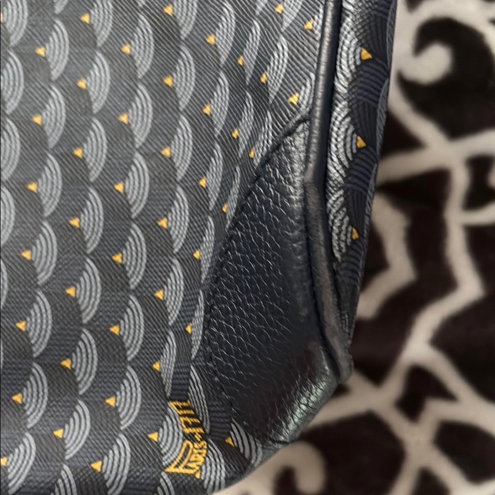 Black Geometric Pattern Tote Bag with Leather Handles - Picture 6 of 8